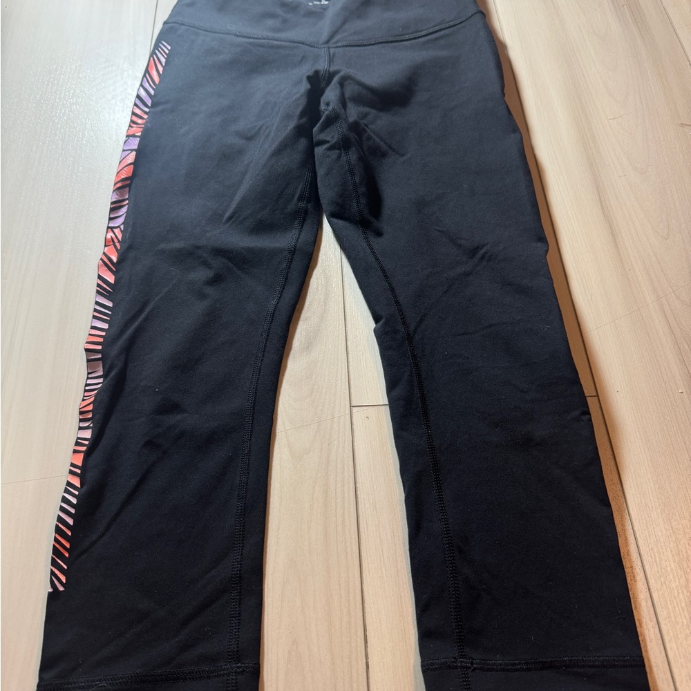 Lululemon leggings size 4